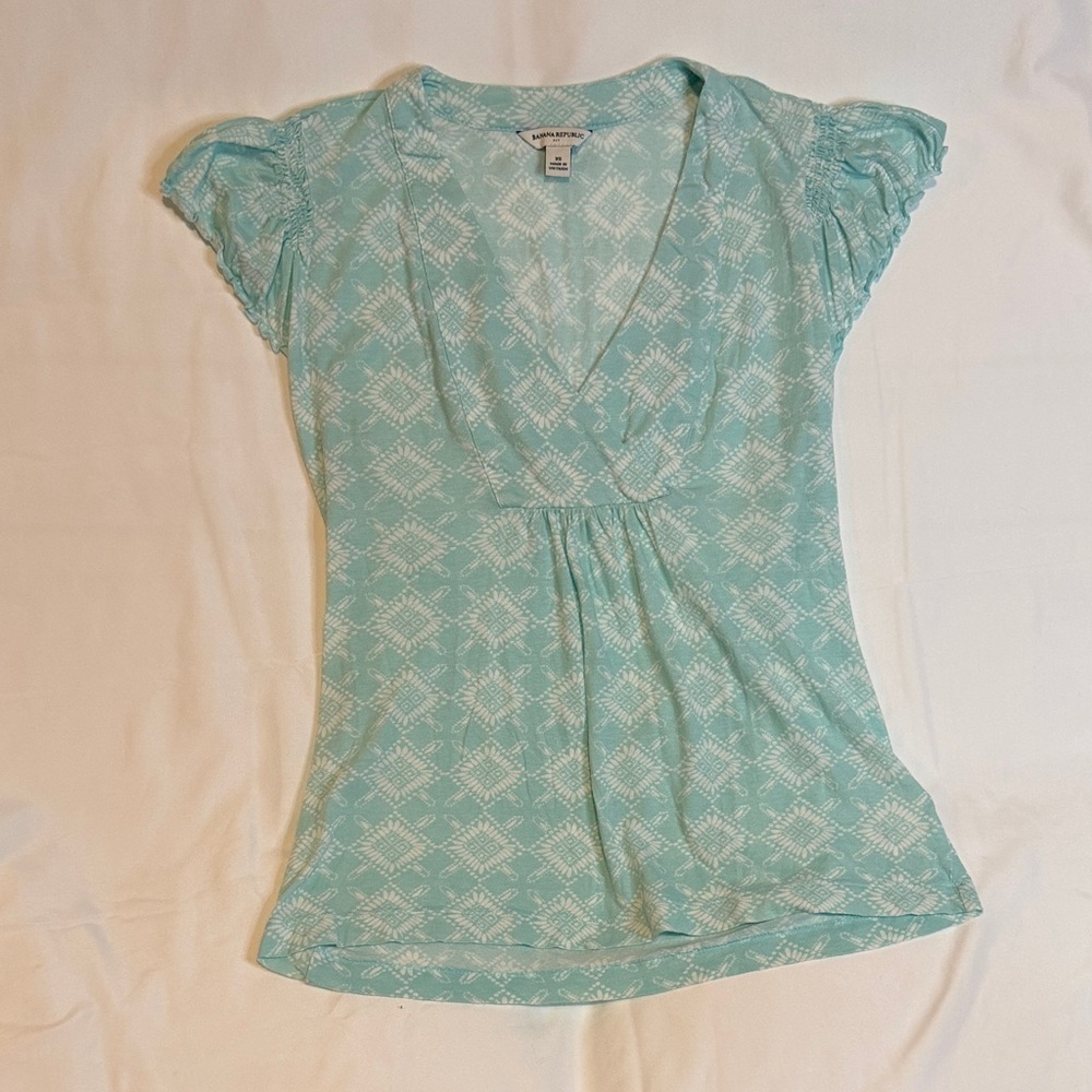 BANANA REPUBLIC Y2K Light Blue Patterned Top